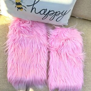 NWOT Pink Faux Fur Leg Warmers. Halloween is coming!!